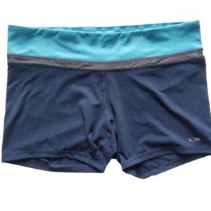 CHAMPION SHORT